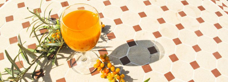 Reiner Sanddornsaft – ein Saft, der es in sich hat Reiner Sanddornsaft – ein Saft, der es in sich hat